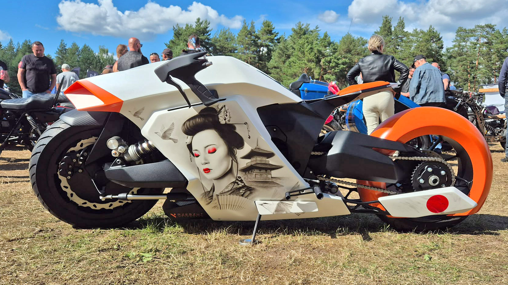 Poland's 'GOC Custom Show 2026' Held — Yamaha GTS-Based Build 'KI' Takes the Win