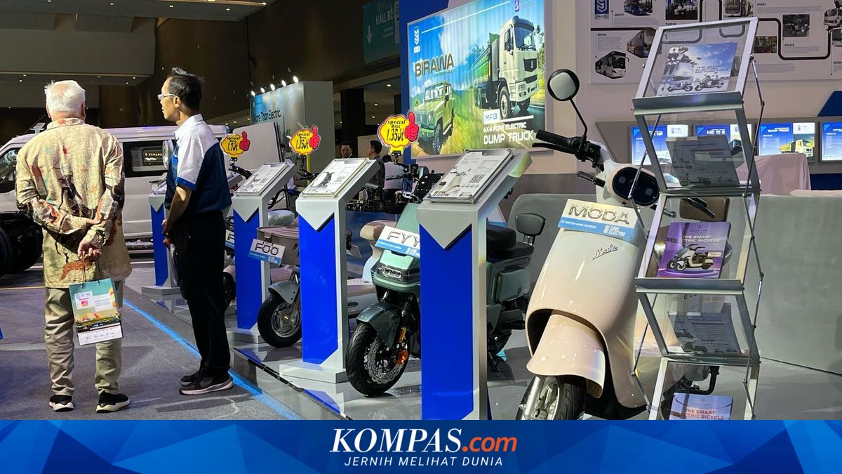 インドネシア政府、電動バイク200万台生産目標に「アンカー市場」創出が急務との指摘