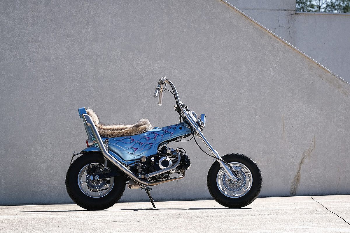 Oficina taiwanesa FEVER Custom cria câmbio manual totalmente artesanal numa Honda Dax