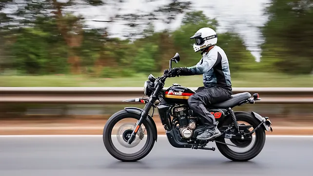 2026 Yezdiスクランブラー、インドの実走燃費をBikeWaleがテスト