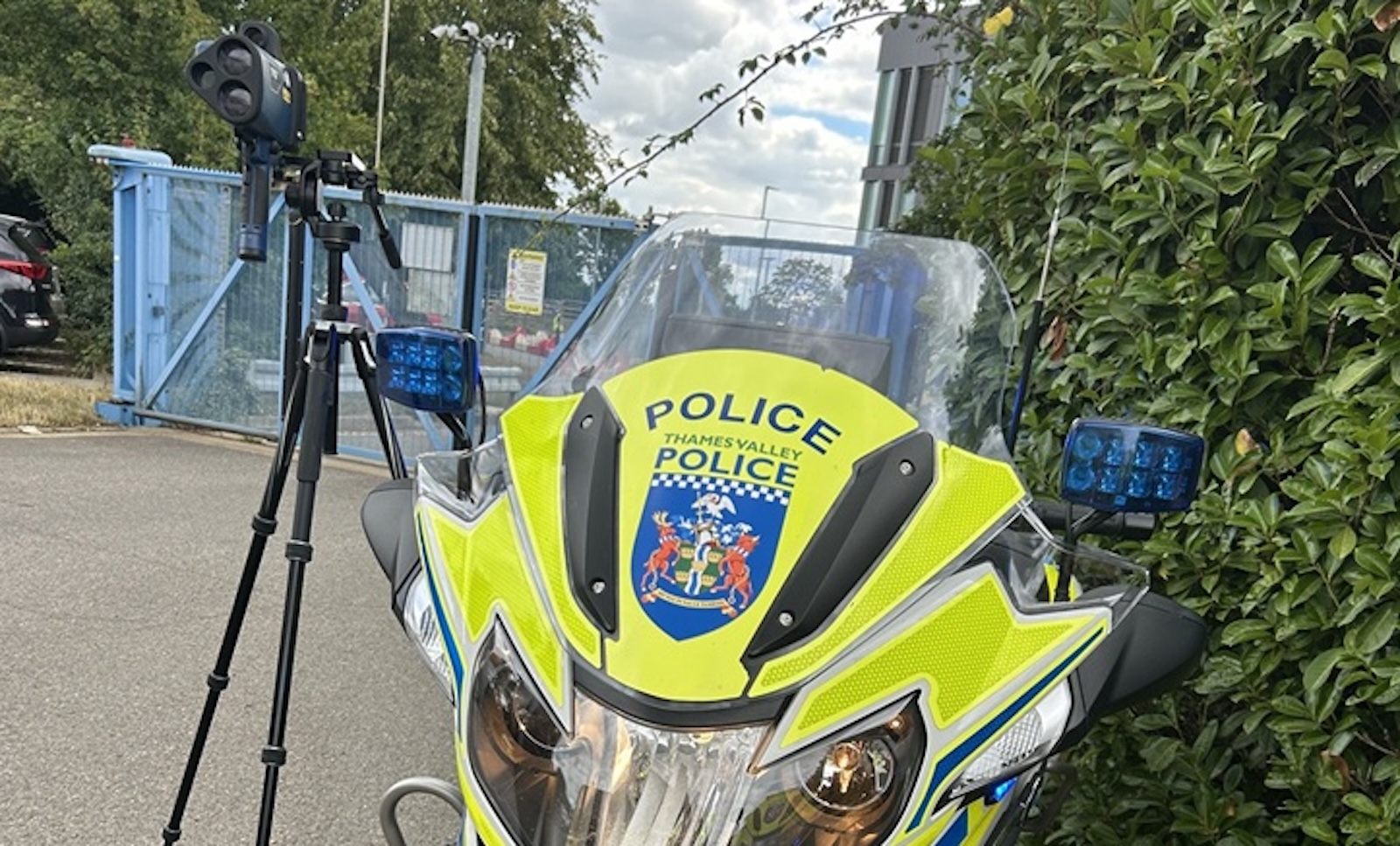 英テムズバレー警察、二輪搭載の速度取締チームを新設