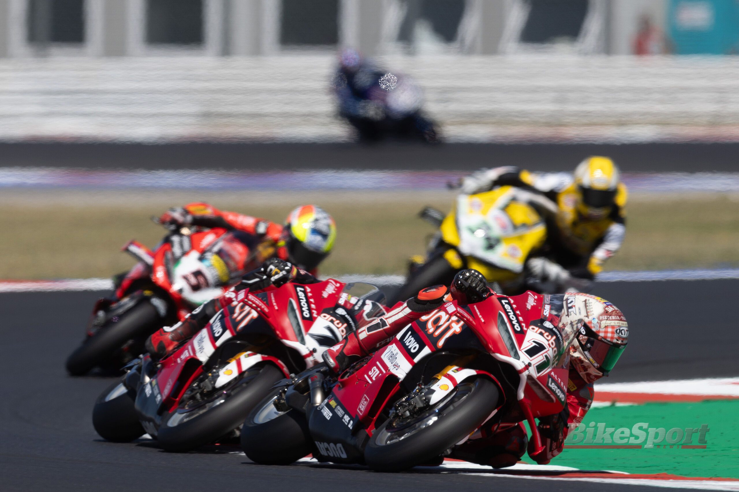 WorldSBK Misano: Bulega Wins Race 2 Too, Sweeping All Three Races of the Weekend