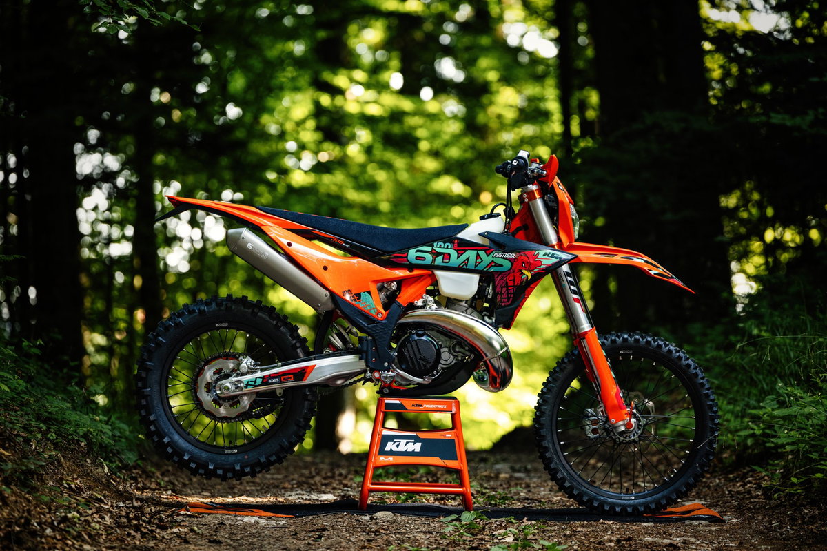 KTM Unveils New Enduro Range for the Six Days Enduro of Nations