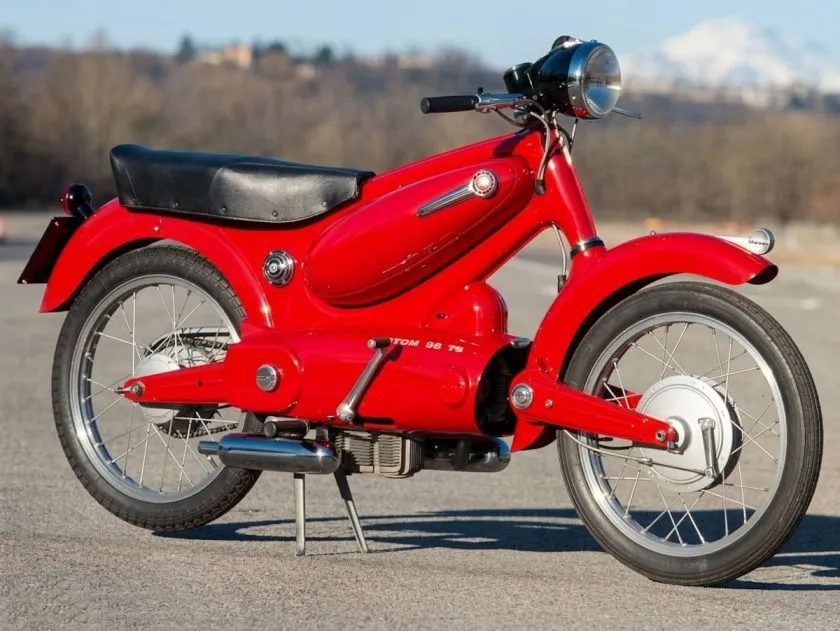 From Commercial Flop to MoMA Exhibit — the Quiet Innovation of Italy's Steel-Bodied Motom 98T