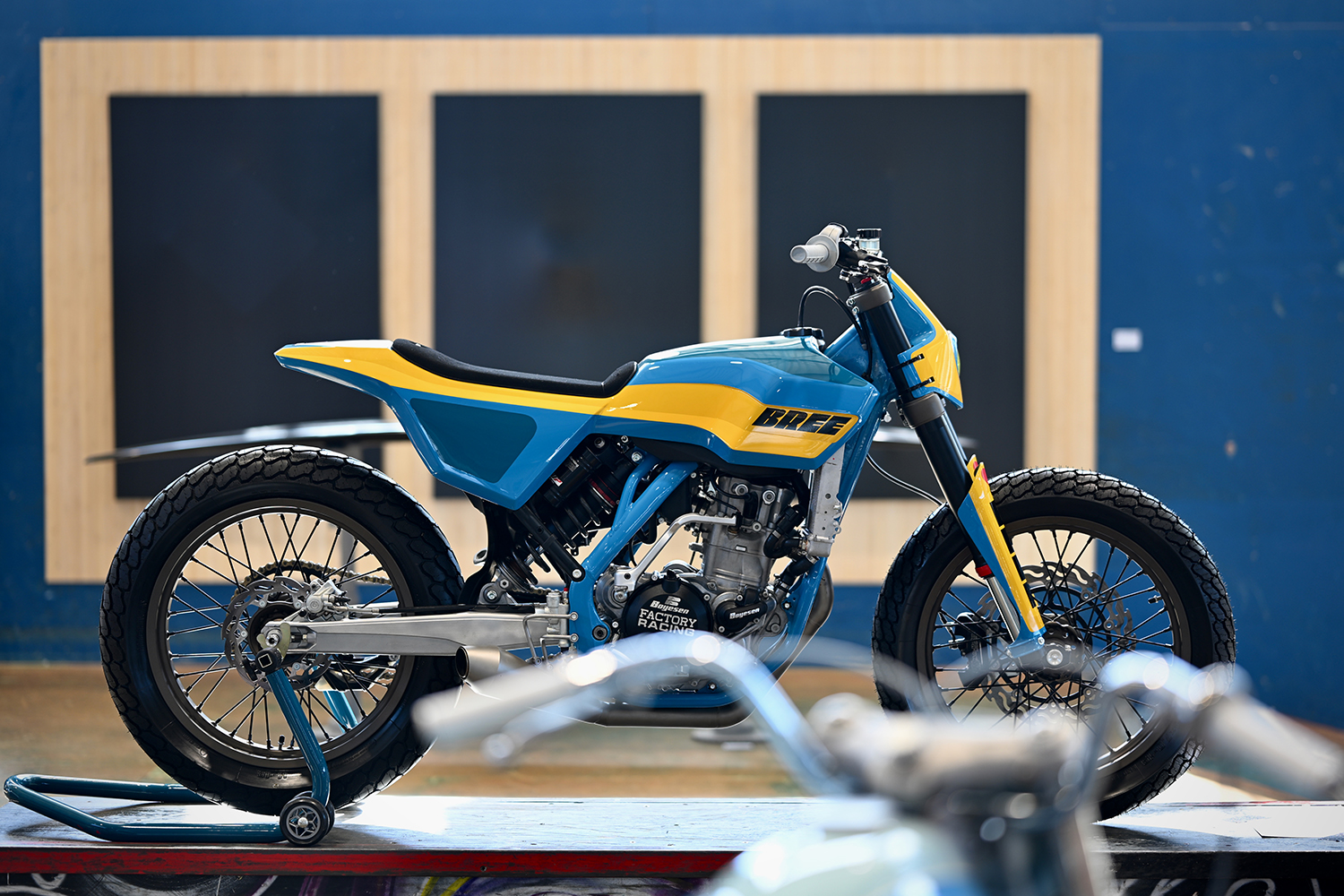 Austrian Workshop Hand-Sculpts a Fibreglass Tracker Body Onto a KTM EXC 500