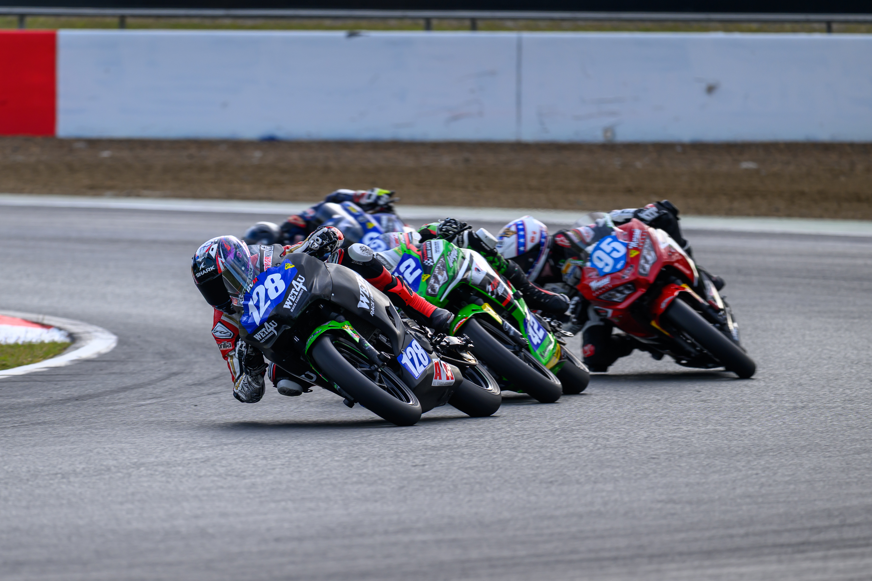 New Zealand's Tyler King Crowned Australian Supersport 300 Champion, First Kiwi Title in 35 Years
