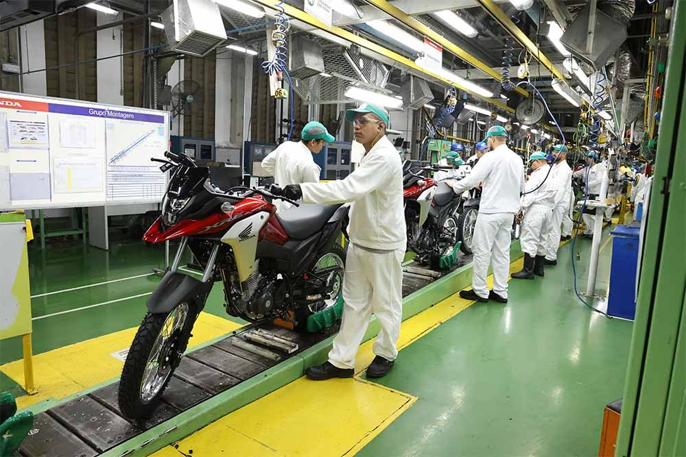 Brazil's Motorcycle Production Tops One Million Units in H1 2026, Exports Up About 30%