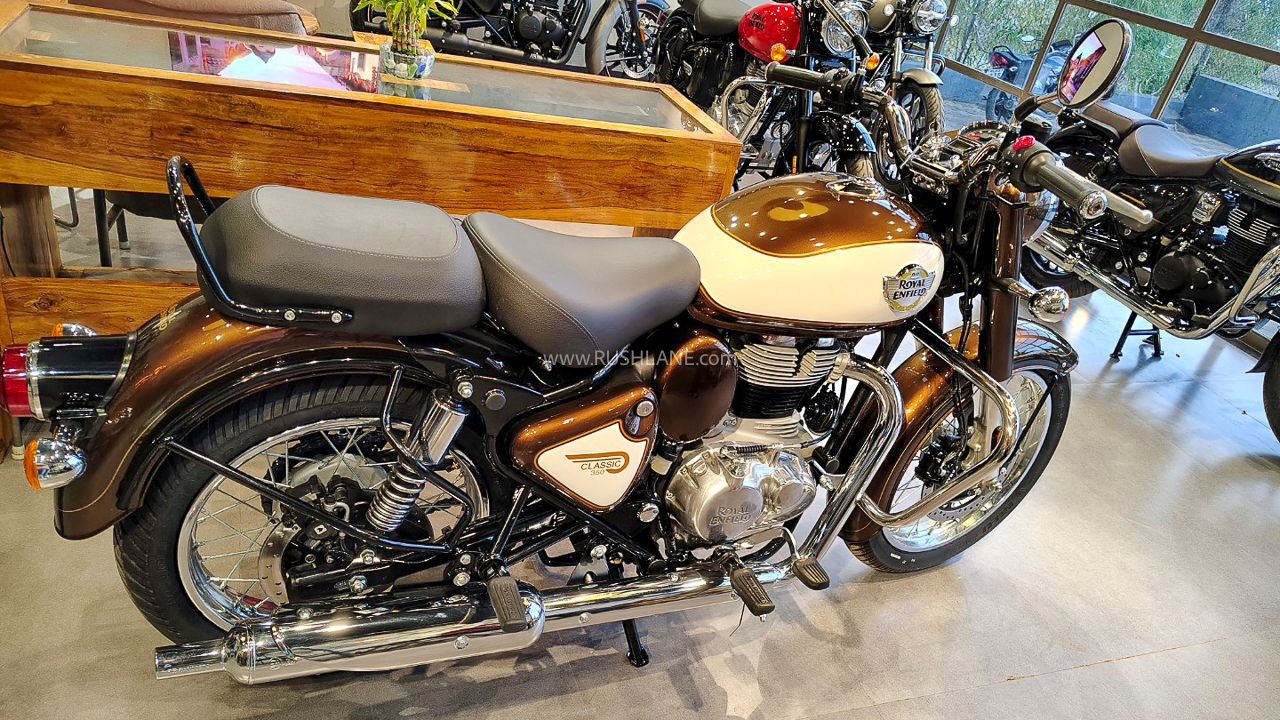 India's Top 10 Motorcycle Sales for May 2026: Splendor Leads, Total Tops 900,000, Up Slightly Year-on-Year