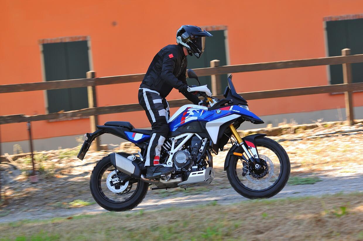 Italian Magazine Puts BMW F 450 GS's Real-World Performance to the Test — How Serious Is BMW About the New Segment?