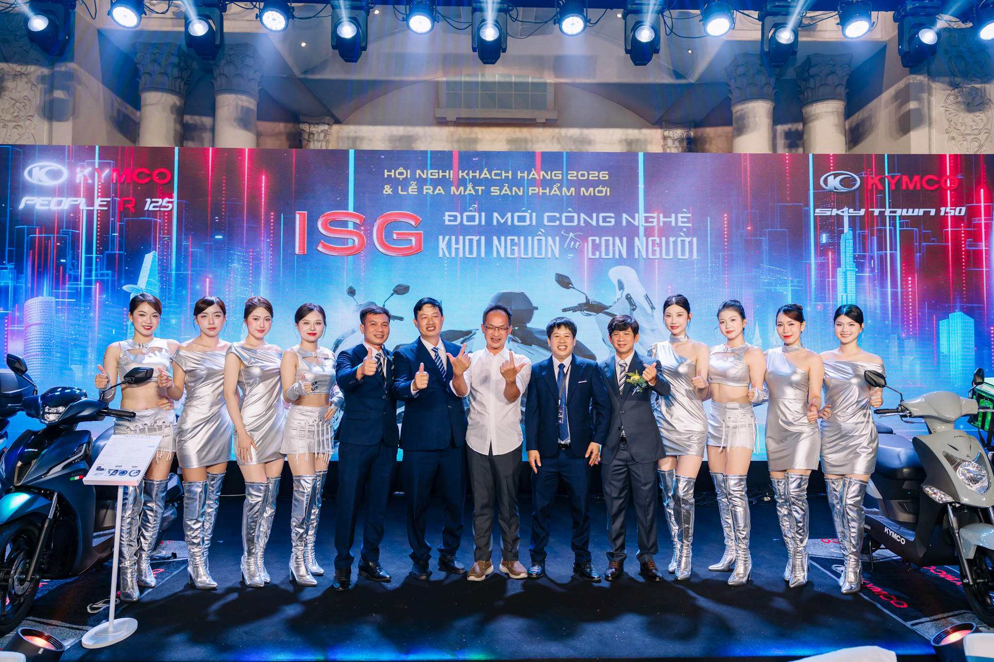 KYMCO Vietnam Unveils Premium Models: Skytown 150 and People R 125