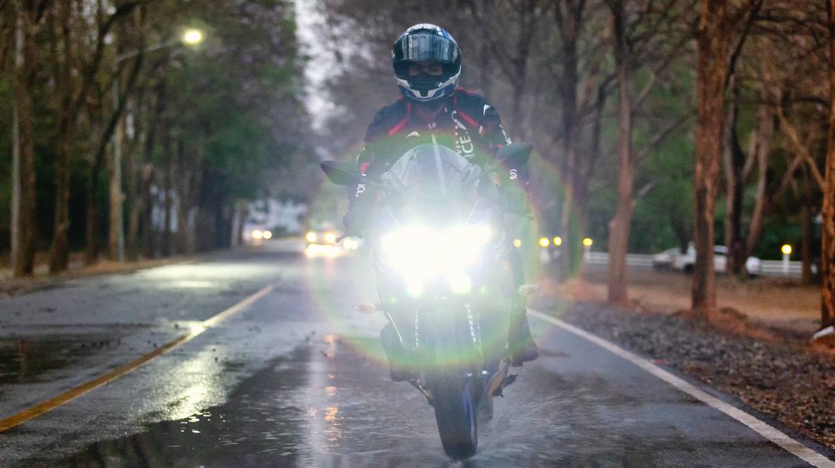 Pirelli Stresses Tires Are What Define Urban Motorcycle Safety