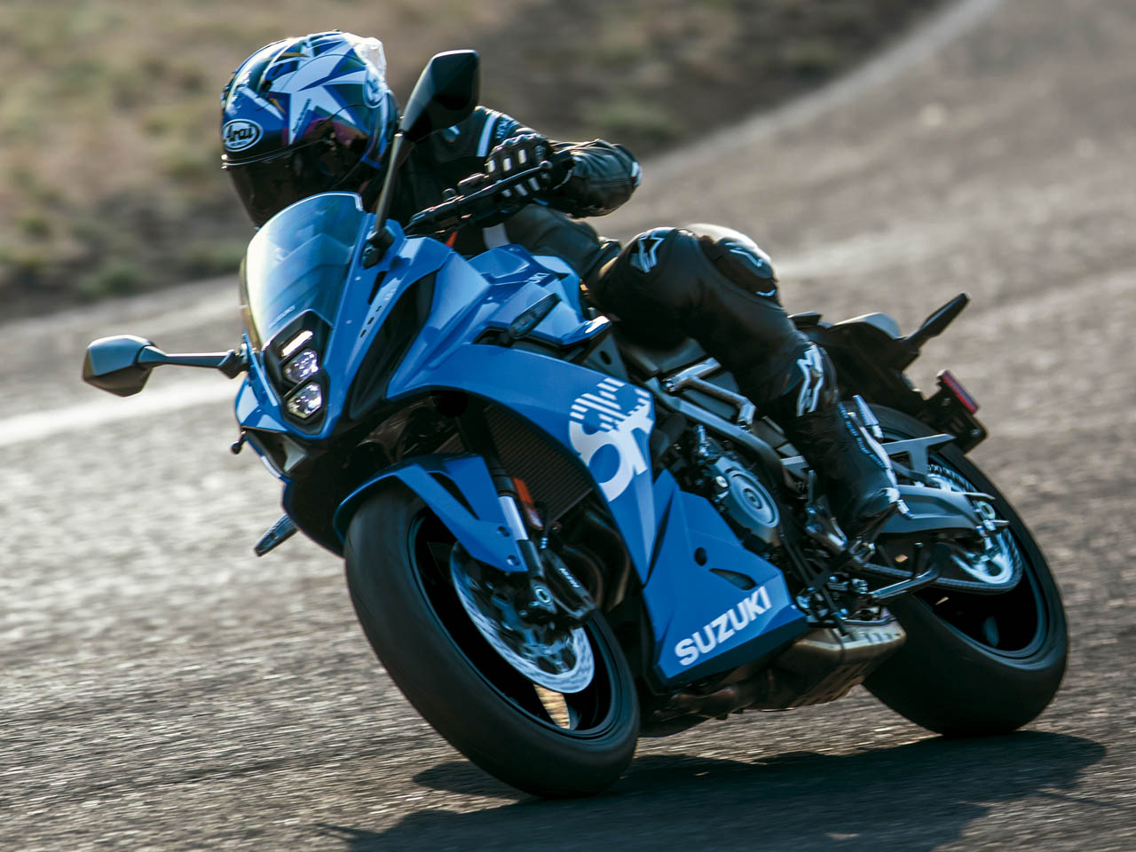 Suzuki Announces 2027 GSX-8R/8S Lineup in Brazil — Long-Awaited Orange for the 8R, Prices Unchanged