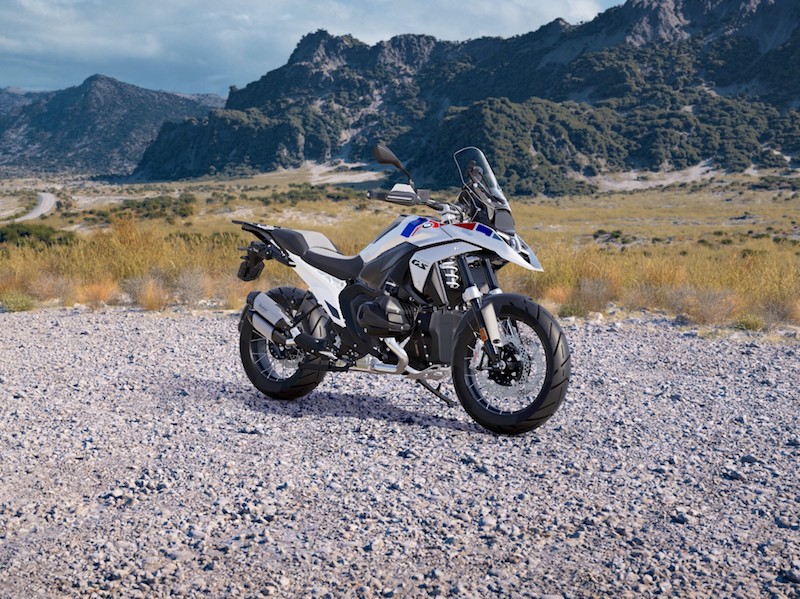 BMW Brazil Unveils New R 1300 GS Version With Akrapovic Exhaust as Standard