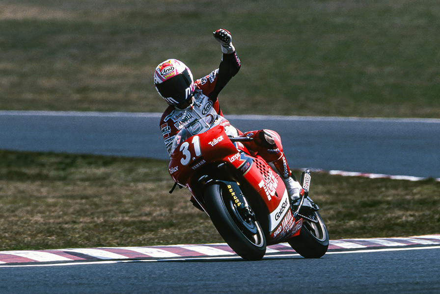 Tetsuya Harada, the 'Cool Devil,' Returns as Team Director for a Suzuka 8 Hours Class Win