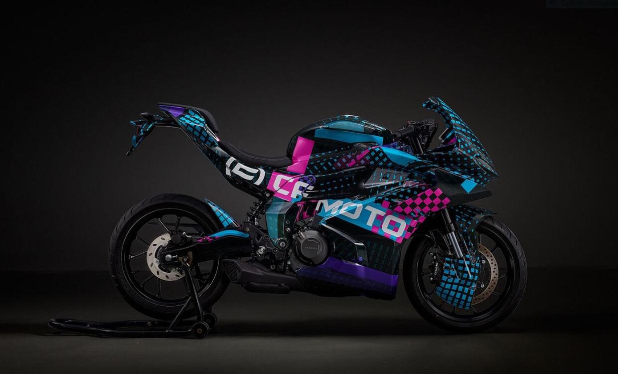 CFMOTO 250 SR-R Rumored to Get Twin-Cylinder Engine, Patent Filings Hint at a Small Sport Bike's New Look