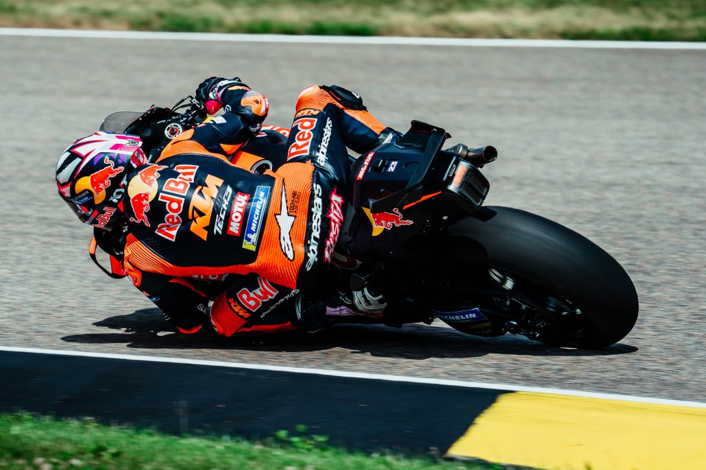 KTM Admits to MotoGP Engine Flaw It Can't Fix Under the Rules, Awaits Rivals' Approval