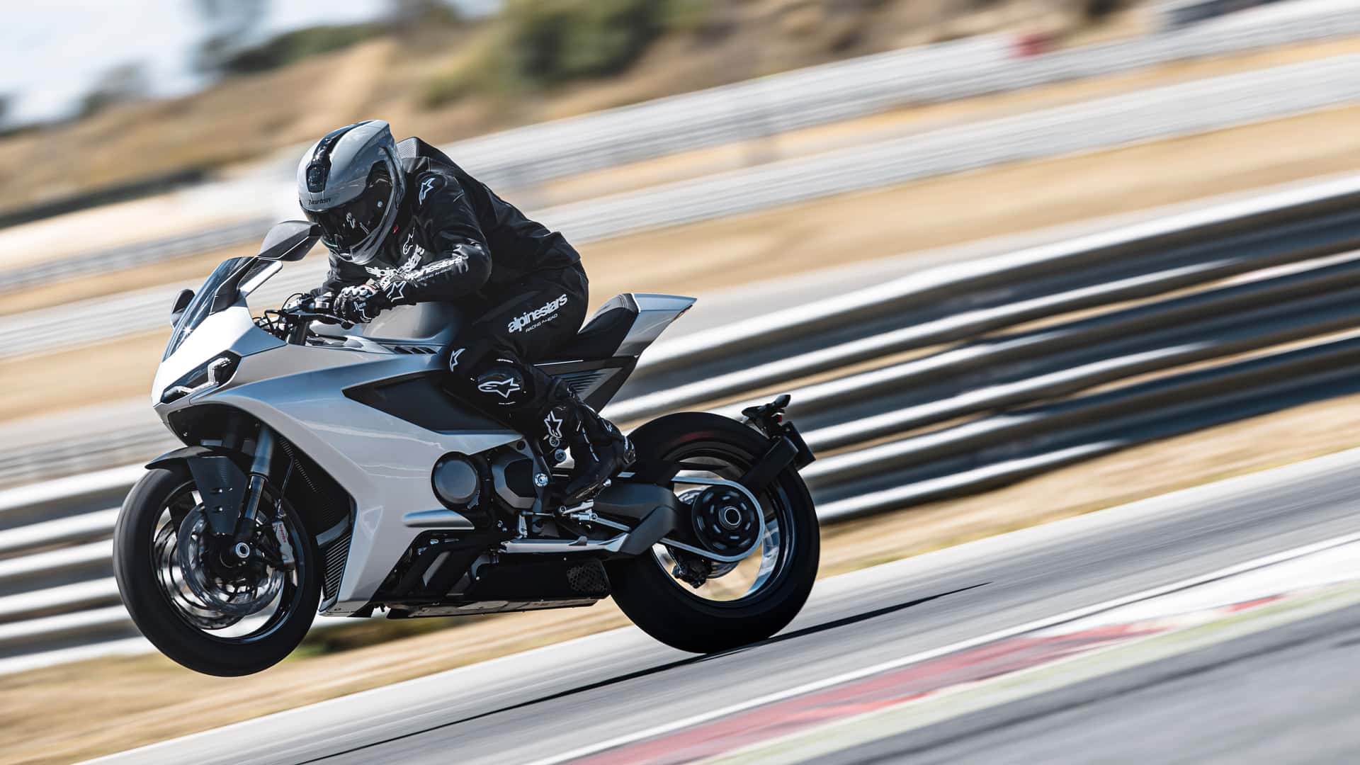 Norton Manx R: 100 Prototypes and Over 310,000 Miles Behind the New Superbike