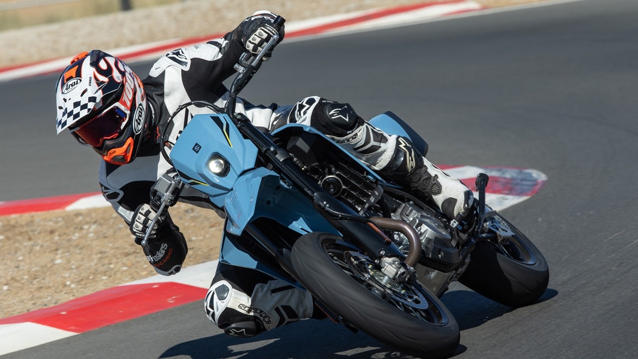 スズキ、GSX-R1000R 40周年記念エディションの公式PVを公開