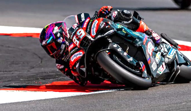 Jorge Martin Returns to His Old Aprilia Spec, Extends MotoGP Lead to 40 Points