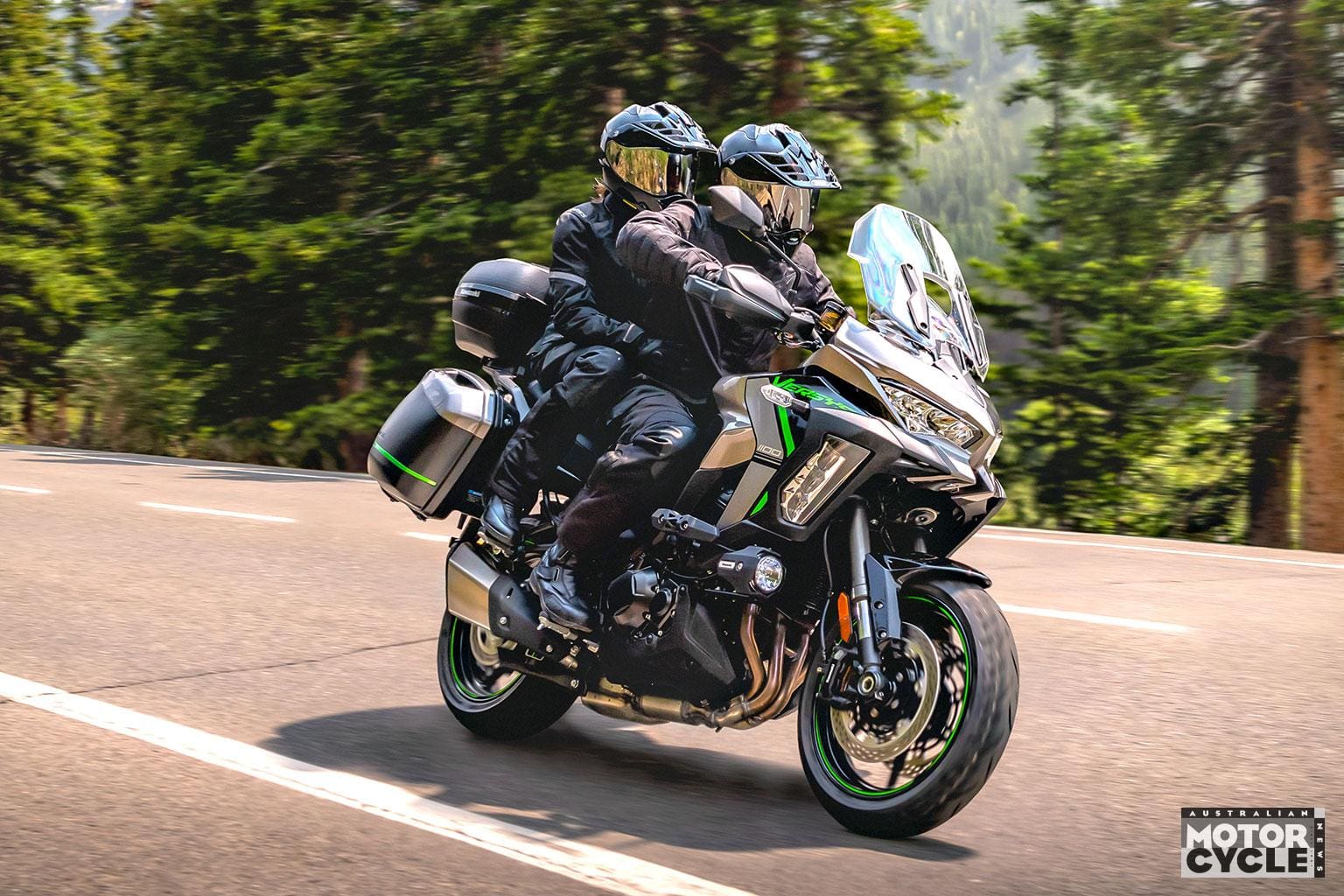 Kawasaki Z1100 Arrives in Australia for 2026 — Inline-Four Naked Bridges the Gap Above the Z900