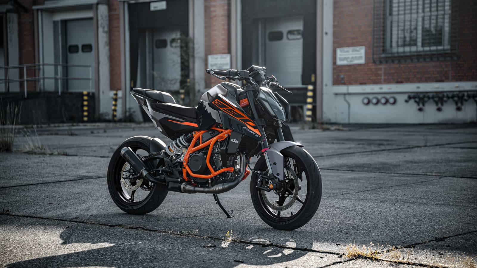 KTM 390デューク、関税高騰から一転15%値下げの5499ドルに
