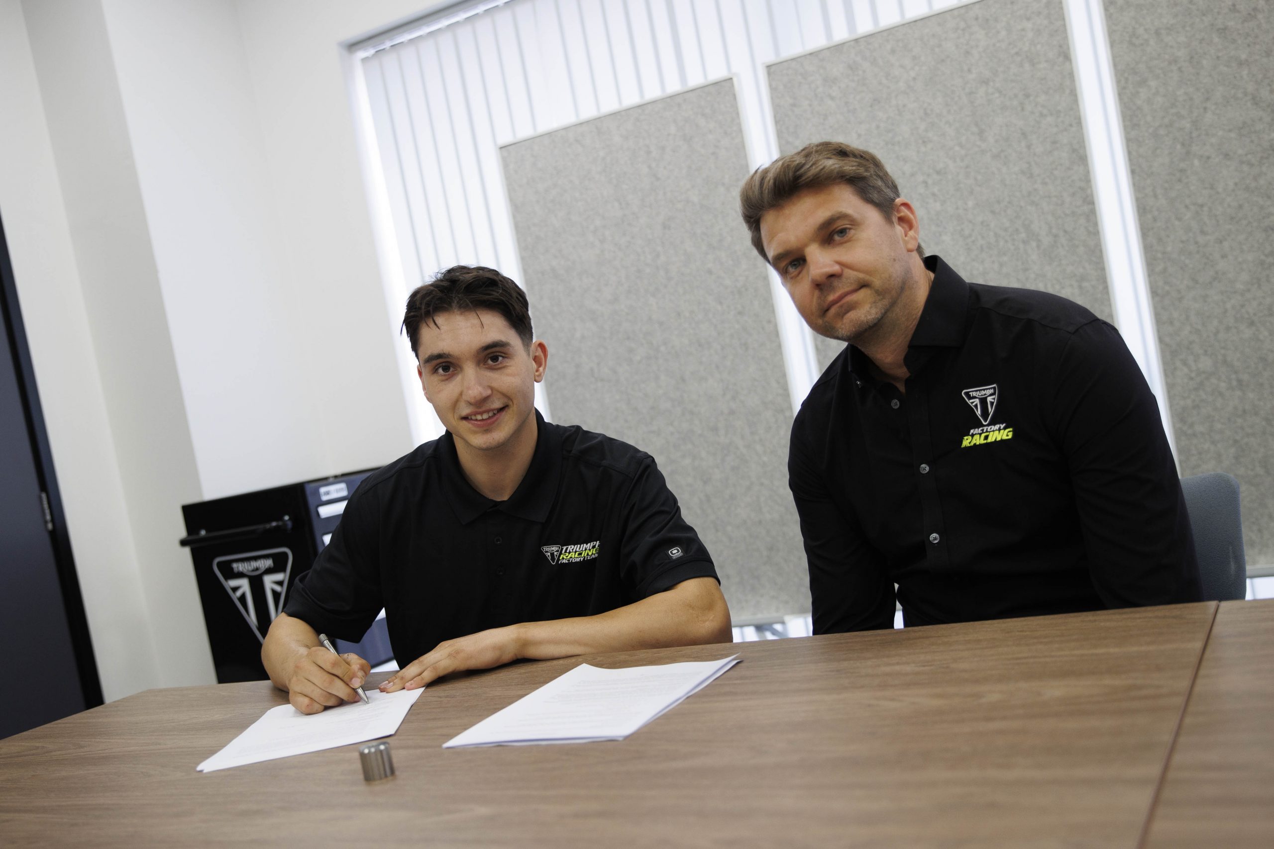 トライアンフ、ファレスをMXGP初のファクトリー参戦で3年契約