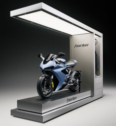 Norton presenta un nuevo concepto de showroom junto a Foster + Partners, con la meta de 200 puntos en el mundo