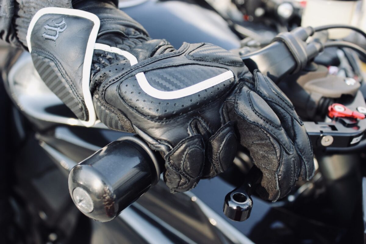 2026年6月版バイク用グローブ売れ筋TOP10、メッシュタイプが両店で上位独占