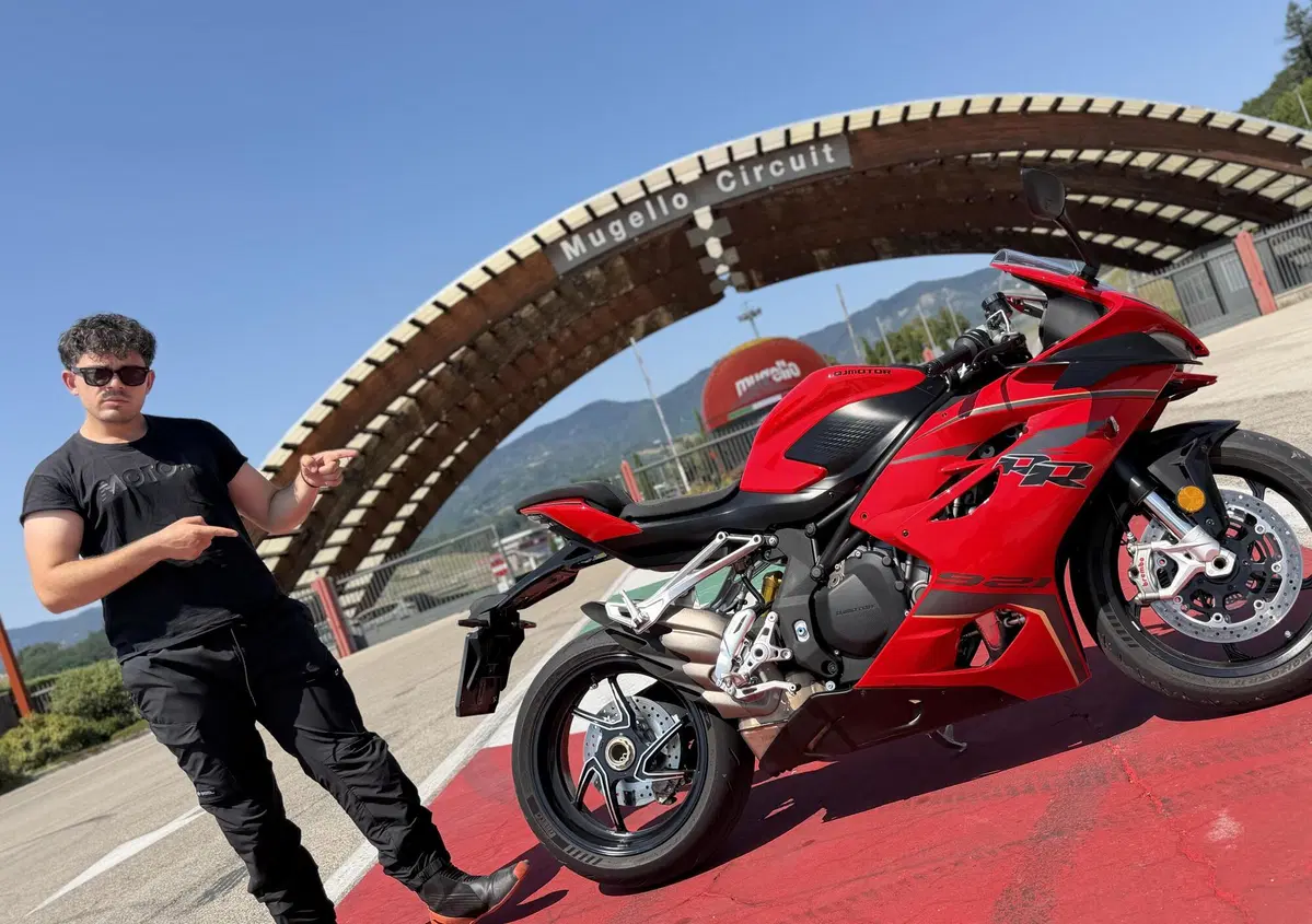 QJMotor SRK 921 RR、伊メディア試乗で127.9馬力・225kgの実力見極め
