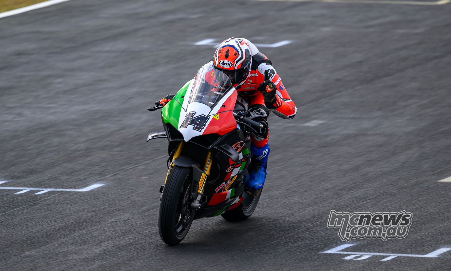 Australian ASBK Finale: Allerton Wins in Rainy Queensland as Voight Claims the Title