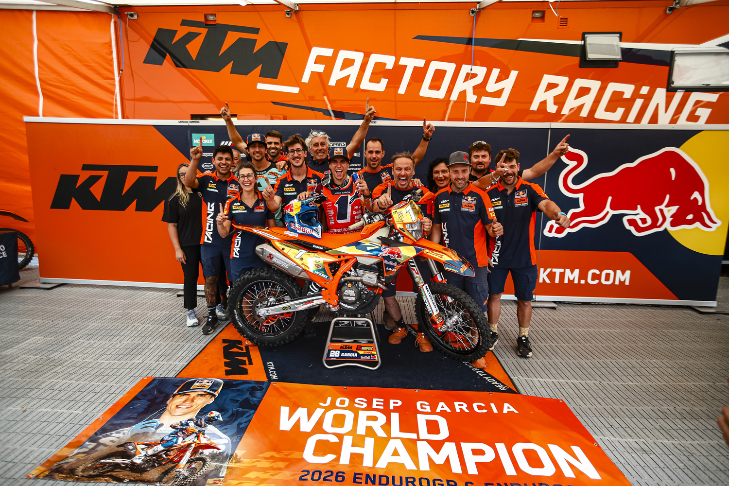 Garcia Clinches Third Consecutive EnduroGP World Title in France