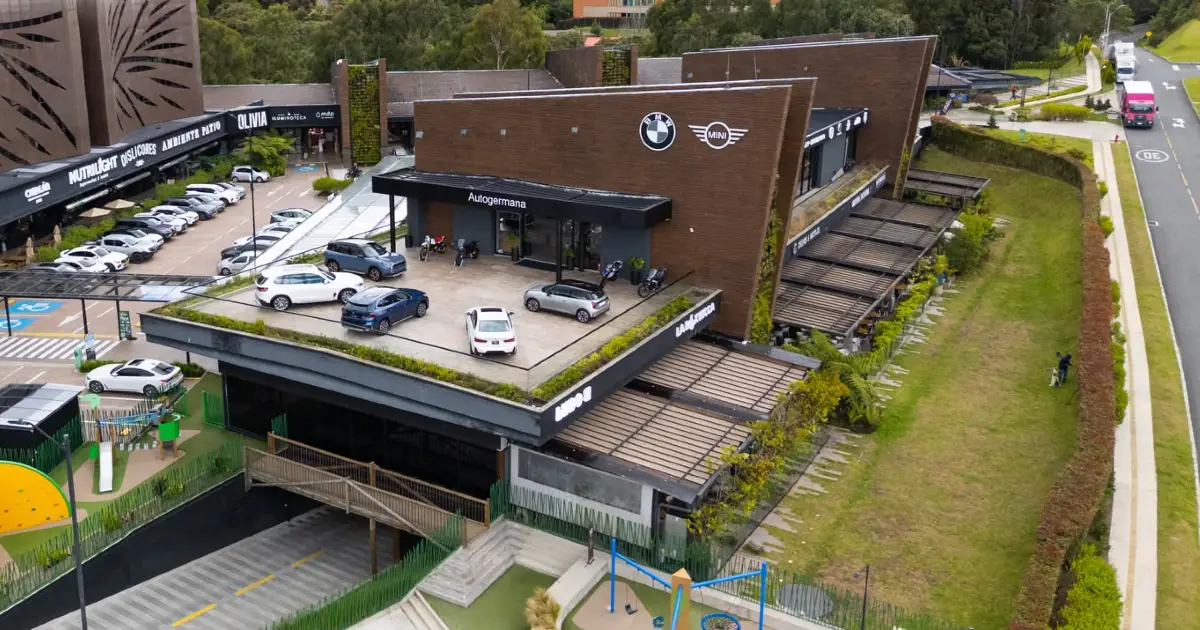 Colombia's Autogermana Opens New BMW Motorrad 'Retail Next' Store in Medellín