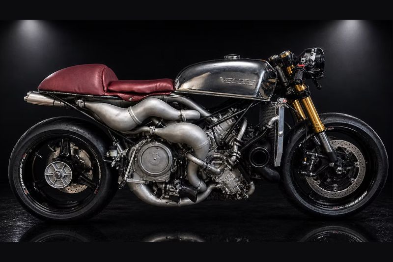 Veloce Unveils Aperion: A 280HP X8 Two-Stroke Hyper Naked