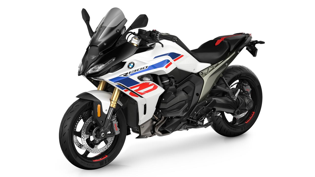 BMW lanza en Japón la R1300RS/RS Touring desde 2,2 millones de yenes con 145 CV de potencia máxima