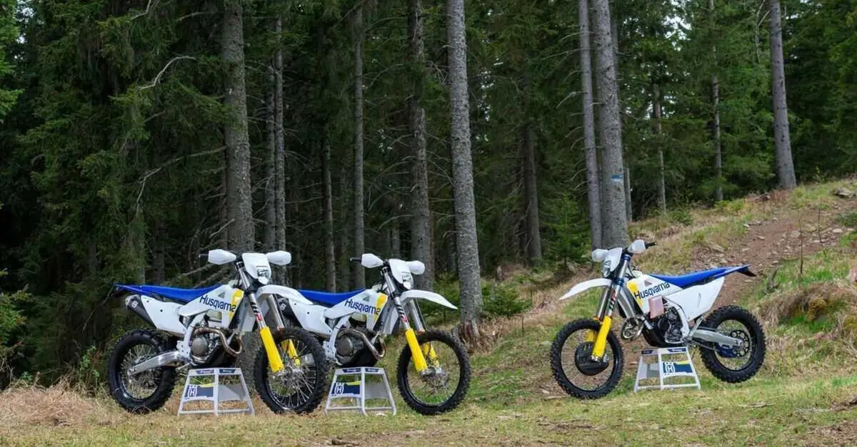 Husqvarna Unveils 2027 TE/FE Enduro Models with Redesigned Styling and White Powder-Coated Frame