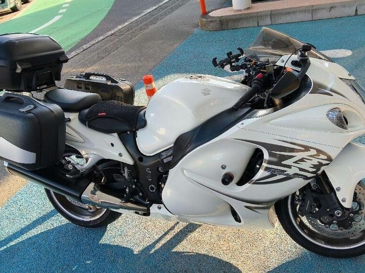 Owner's Love-at-First-Sight Hayabusa: Real Talk on Handling and Heat