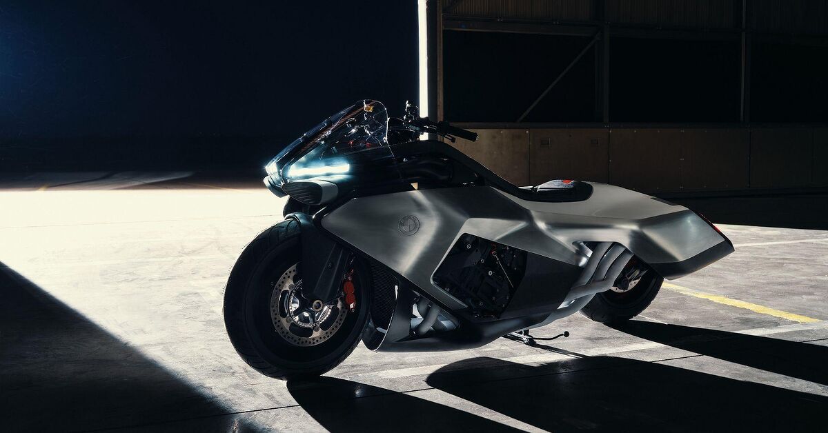 BMW Unveils Six-Cylinder Concept Vision K18, an 1,800cc Power Bagger