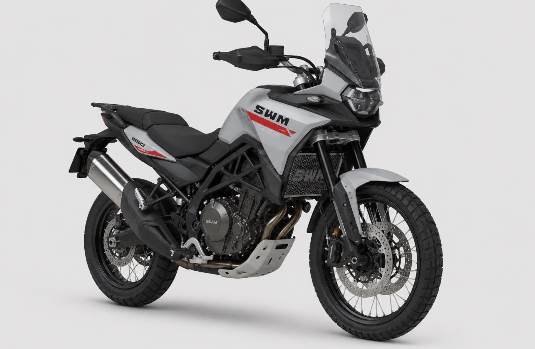 SWMヴェルサンテ550登場、48馬力のA2免許対応アドベンチャーバイク