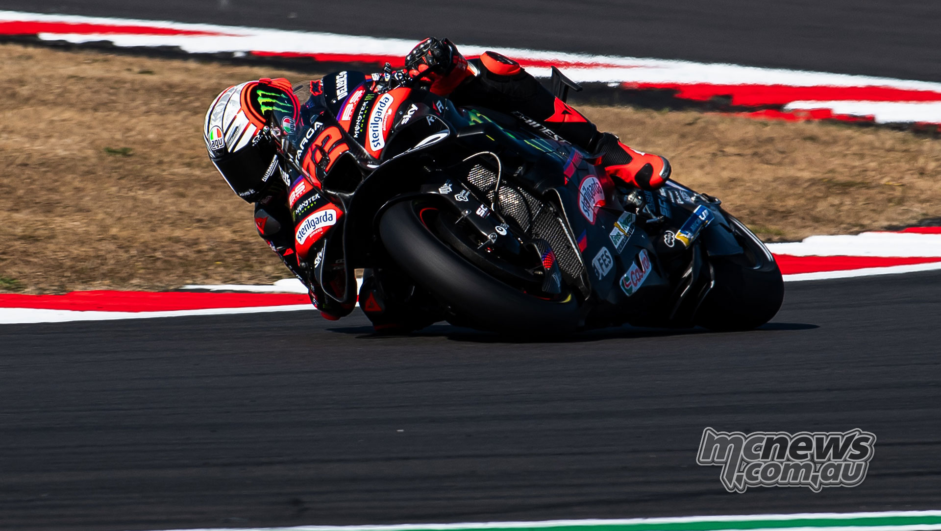 Bezzecchi crava novo recorde de volta em Silverstone um dia após cirurgia na clavícula