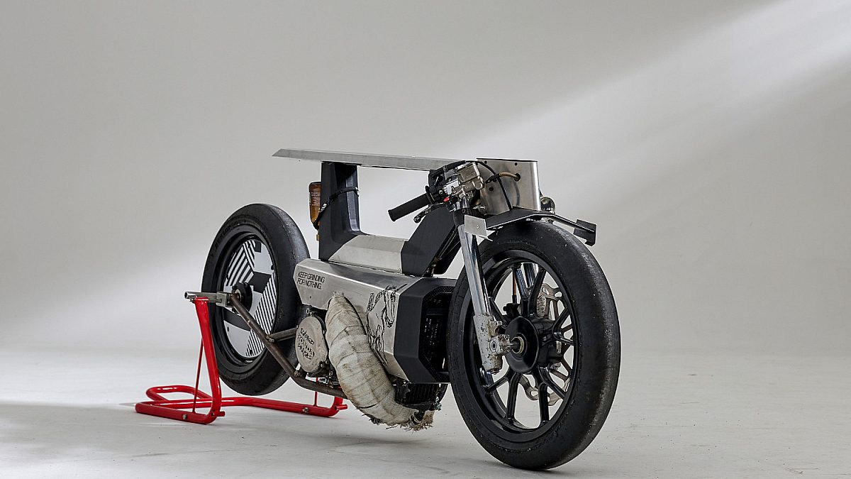Blurring the Line Between Bicycle and Motorcycle: Theo Niess's Honda CR250-Powered Hyperbike