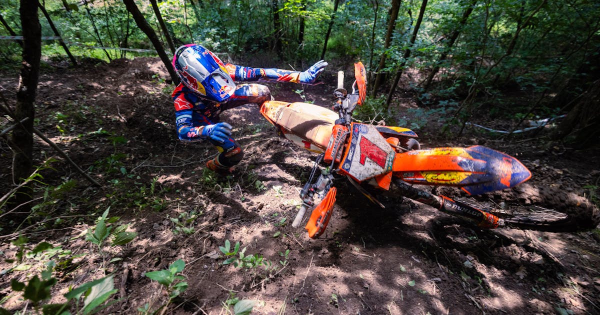 Hart Wins Hollowpoint Hard Enduro in Ohio, Clinches 2026 Title With a Round to Spare
