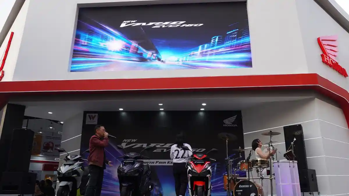 Honda Targets 6,500 Sales at Jakarta Fair 2026, Led by Scooters