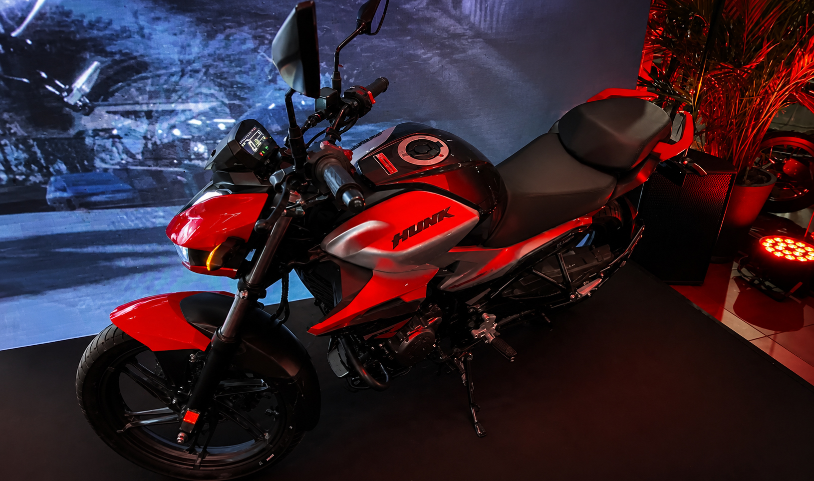 Hero Hunk 125R Launches in Argentina With Showa Suspension and i3s, Aimed at Young Riders