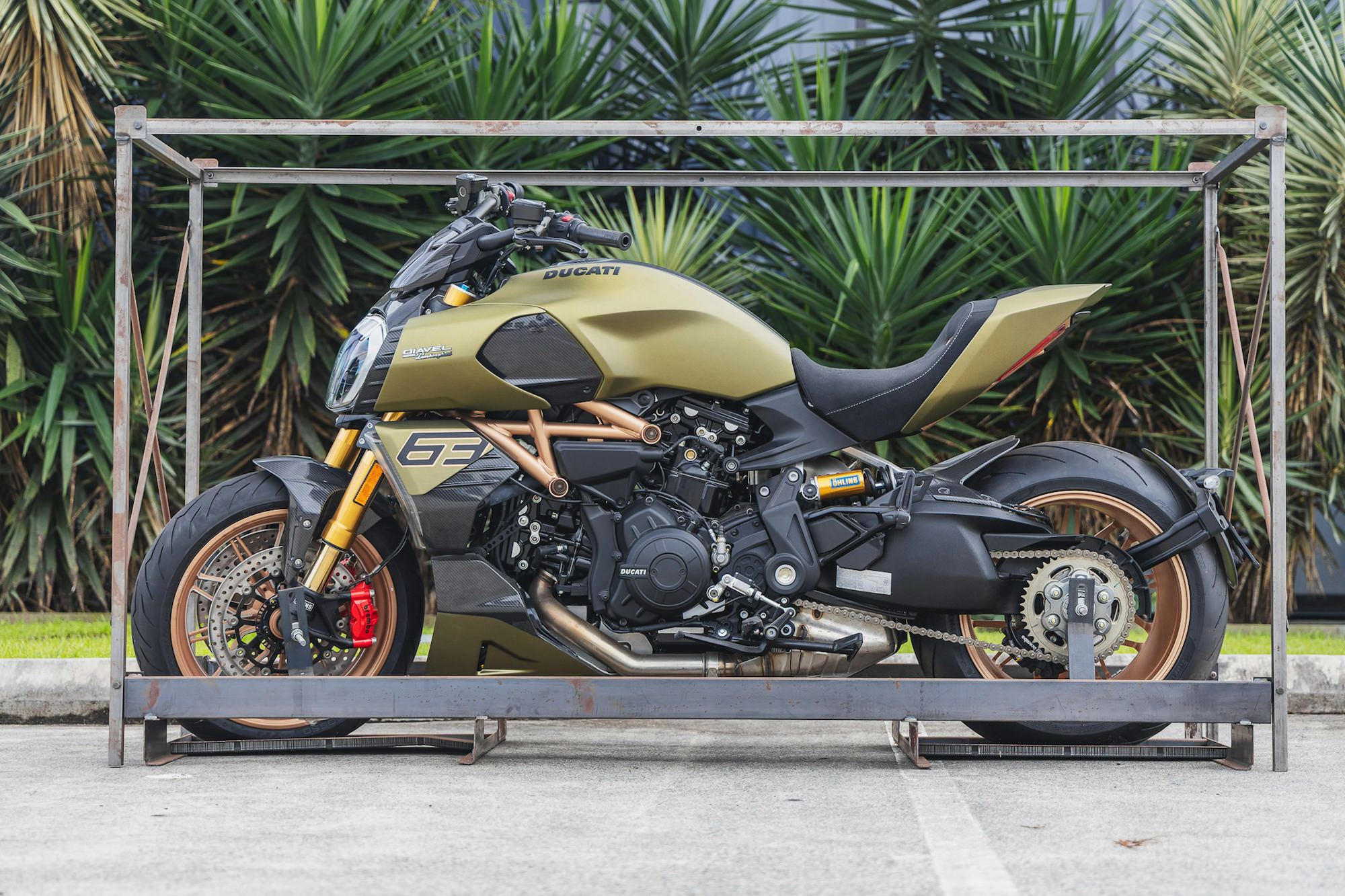 Still in the Factory Crate! A Zero-Kilometer Ducati Diavel 1260 Lamborghini