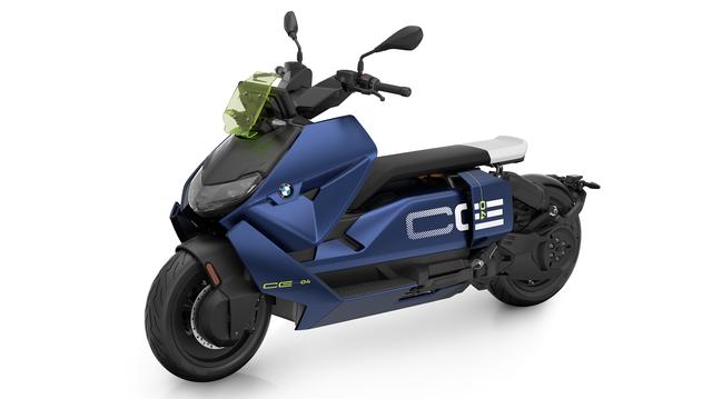 BMW「CE04」日本価格209万2000円〜、0-50km/h加速2.6秒の電動スクーター