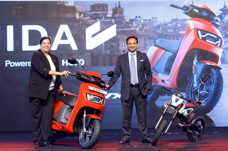 Hero Vida Makes Its First Move Abroad Into Nepal With the VX2 Scooter and the Dirt.E K3