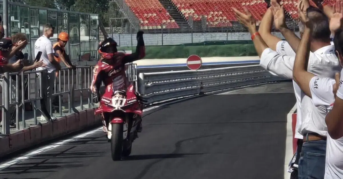 World Ducati Week 2026: Bulega Takes Pole for the Race of Champions