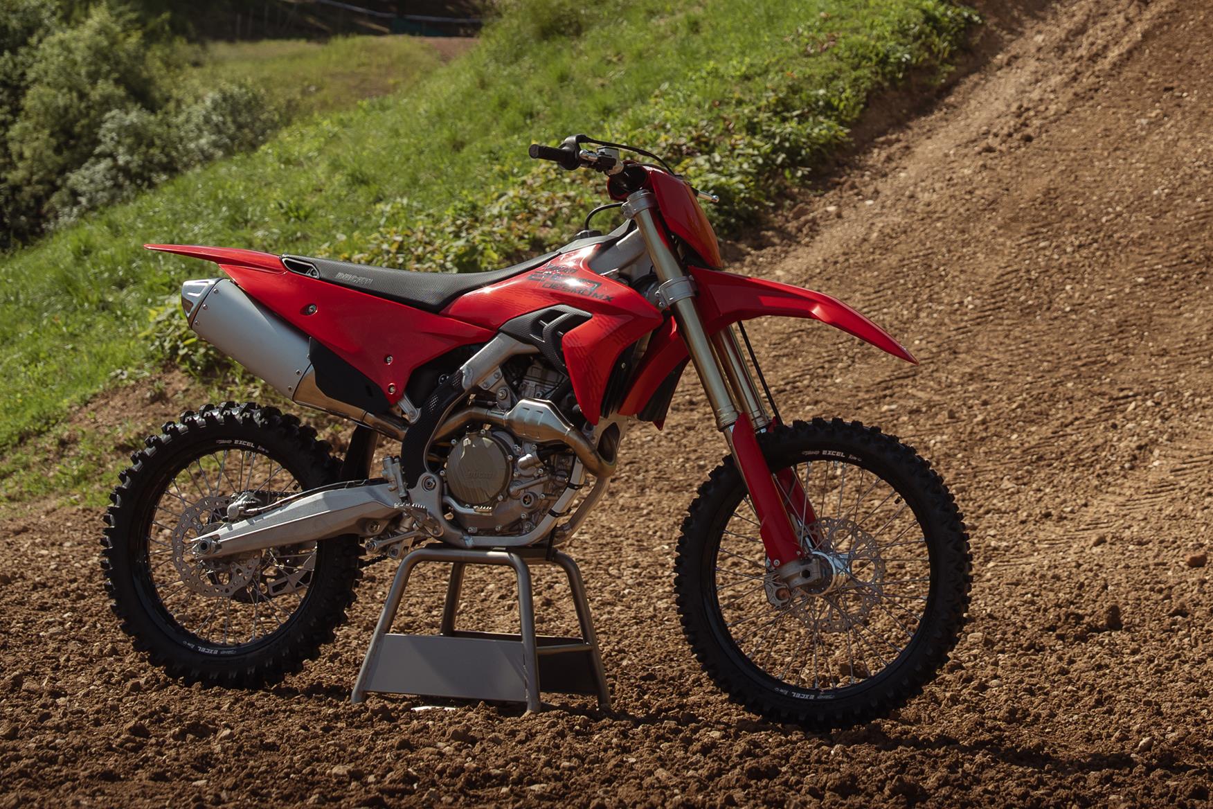 Ducati Unveils First 250cc Competition Motocrosser, the Desmo250 MX