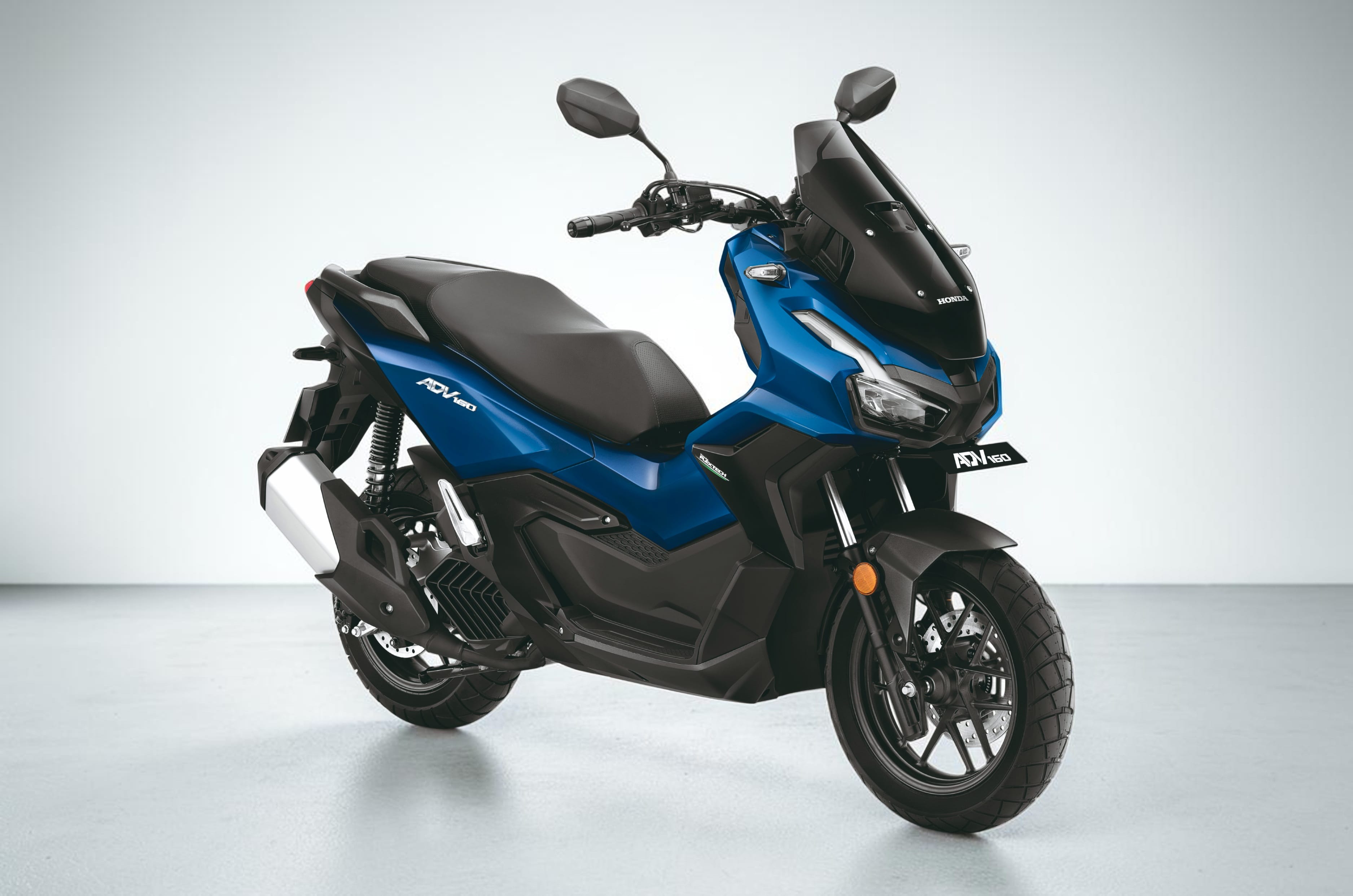 Honda lanza en India la primera scooter compatible con combustible flexible E85, la ADV160
