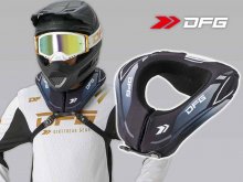 ダートフリークから「ネックロール」「ニーブレースカバー」登場 オフ走行の保護具